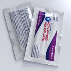 Onguents antibiotiques, topiques, à usage unique